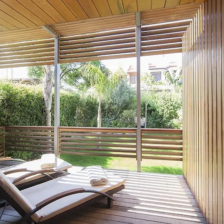 7800 Ξενοδοχείο 4*